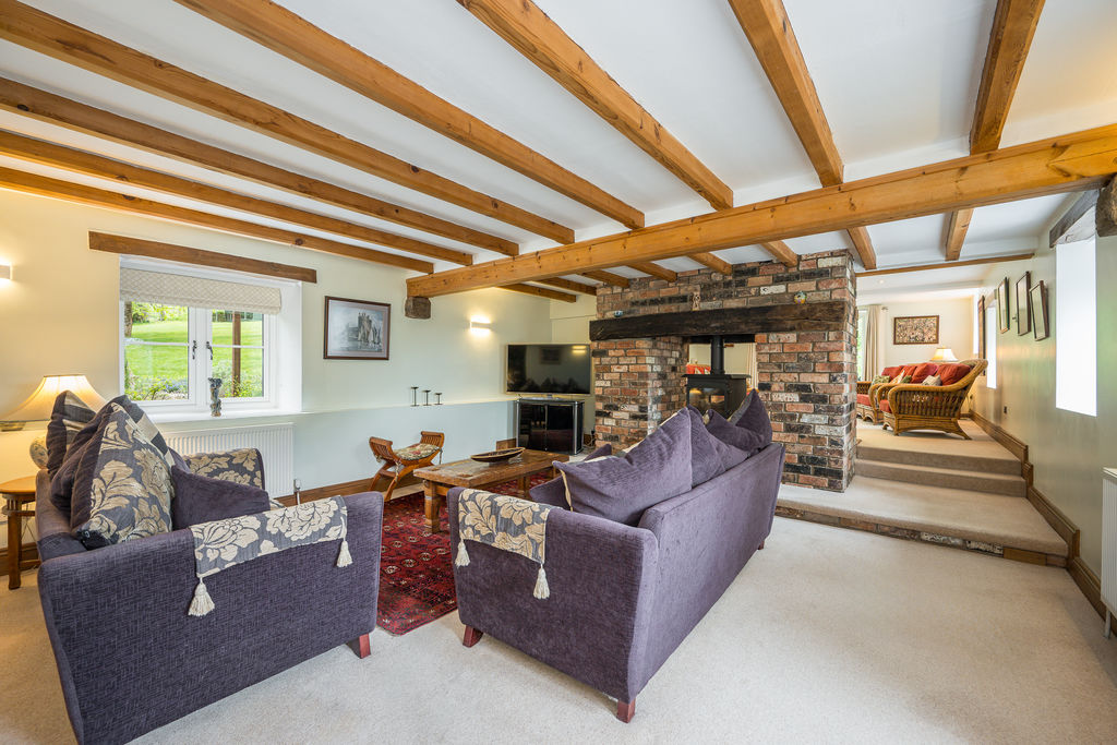Sitting Room- click for photo gallery